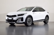 First vehicle image