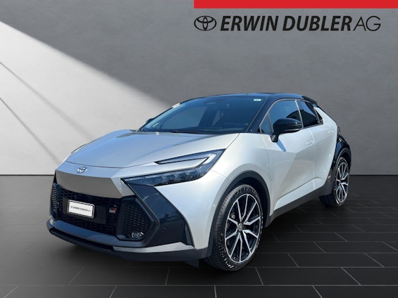 First vehicle image