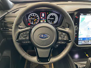 Subaru Forester 2.0i e-Boxer Luxury