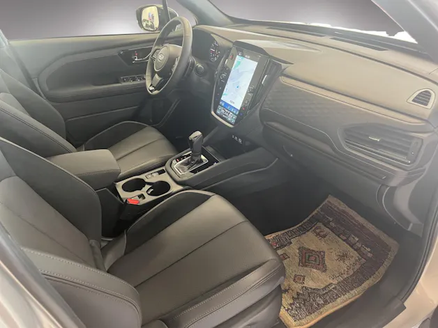Subaru Forester 2.0i e-Boxer Luxury