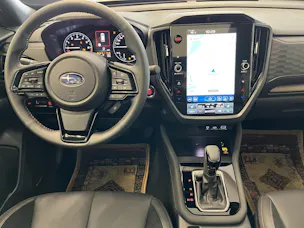 Subaru Forester 2.0i e-Boxer Luxury