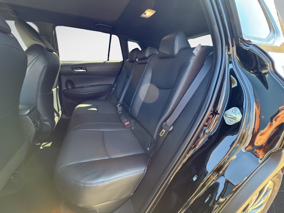 Vehicle image 14