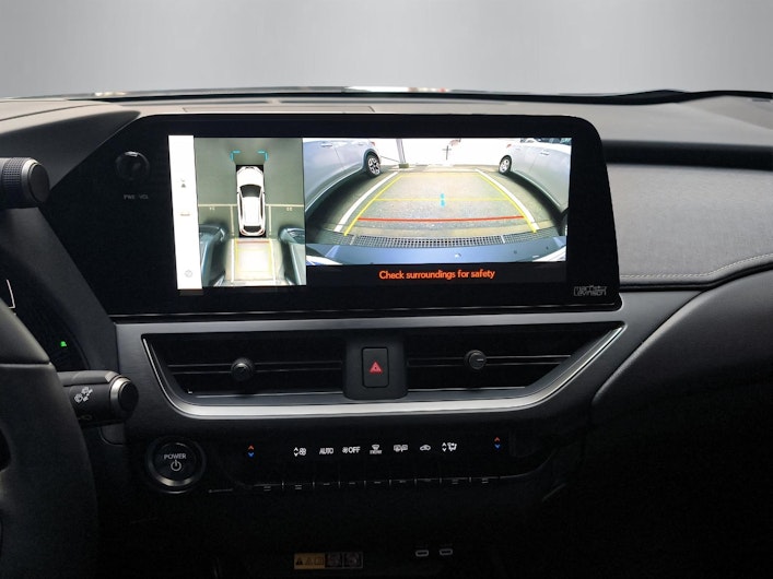 Vehicle image LEXUS UX