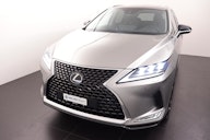 First vehicle image