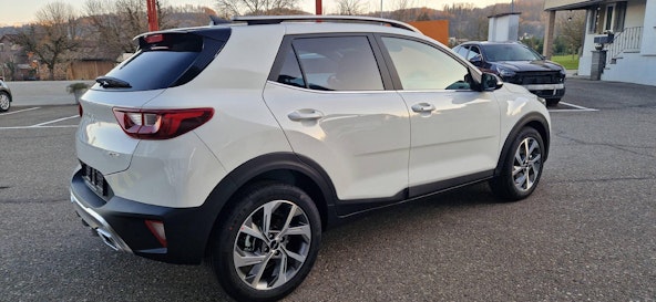 Vehicle image 12 Vehicle image 12