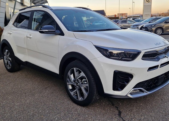 Vehicle image 14 Vehicle image 14