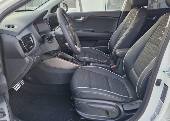 Vehicle image 3 Vehicle image 3