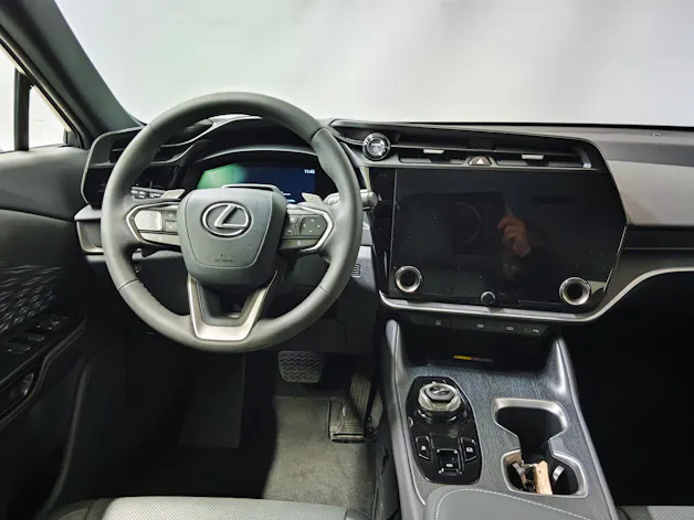 Lexus RZ 450e Comfort - Ruote invernali incluse