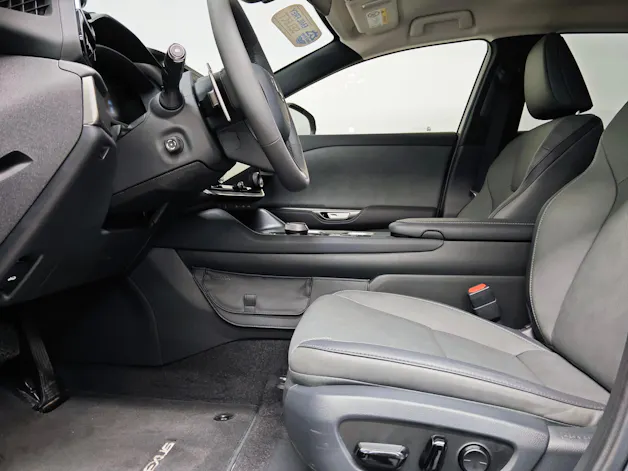 Lexus RZ 450e Comfort - Ruote invernali incluse