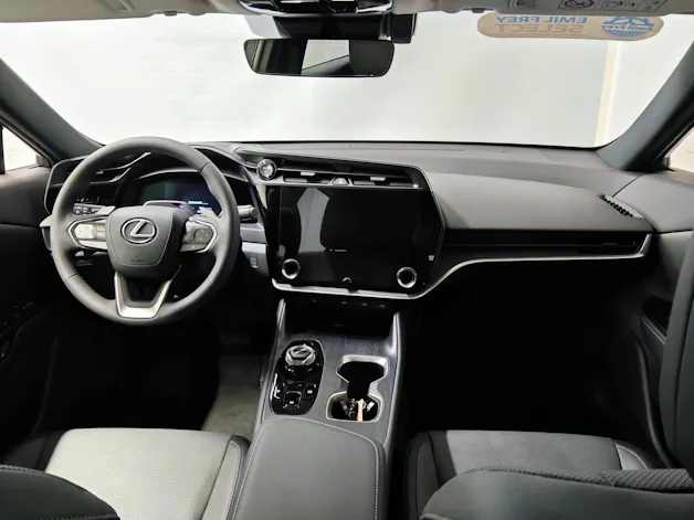 Lexus RZ 450e Comfort - Ruote invernali incluse