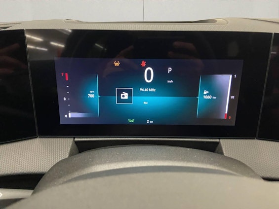 Vehicle image 9 Vehicle image 9