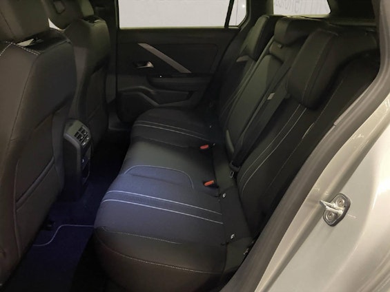 Vehicle image 10 Vehicle image 10