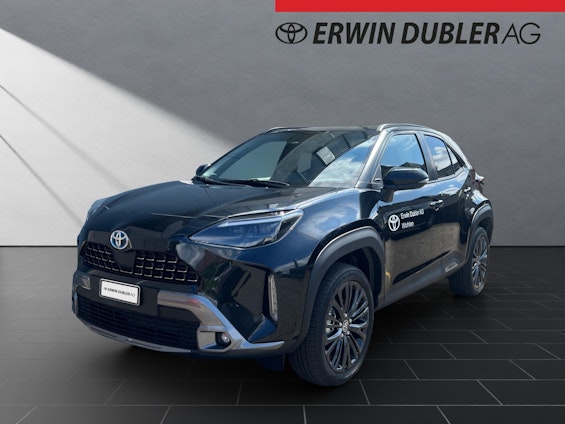 First vehicle image