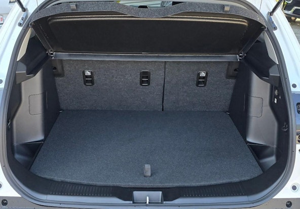 Vehicle image 48 Vehicle image 48