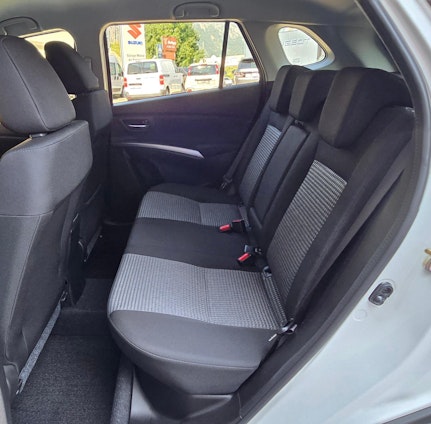 Vehicle image 47 Vehicle image 47