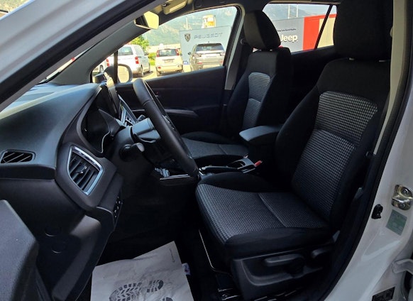 Vehicle image 45 Vehicle image 45