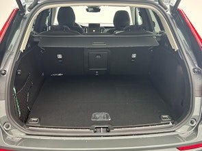 Vehicle image VOLVO XC60 2.0 T8 TE Ultra Bright eAWD