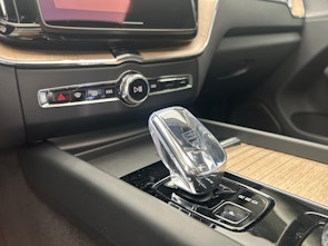 Vehicle image VOLVO XC60 2.0 T8 TE Ultra Bright eAWD