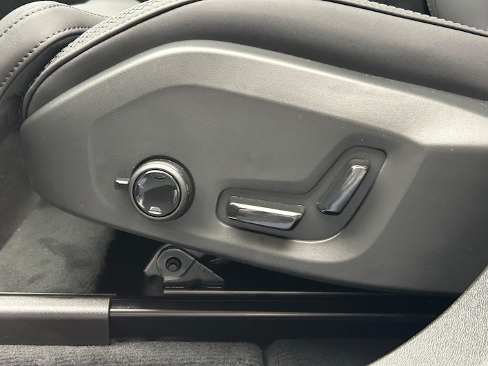 Vehicle image VOLVO XC60