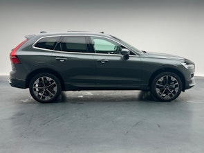 Vehicle image VOLVO XC60 2.0 T8 TE Ultra Bright eAWD