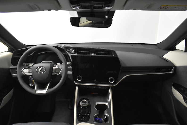 Vehicle image LEXUS RZ