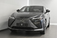 First vehicle image