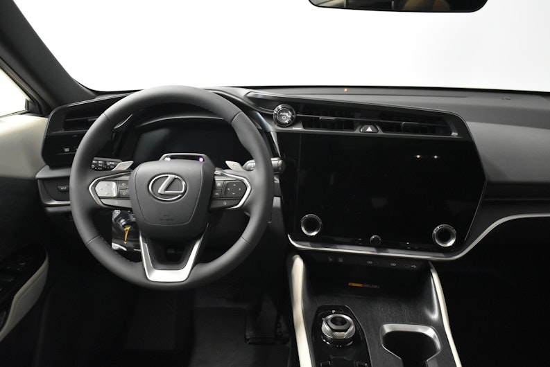 Vehicle image LEXUS RZ