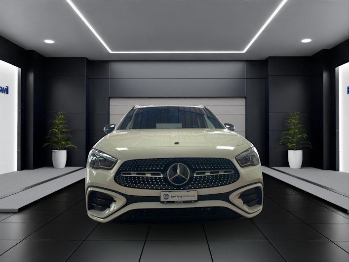 Vehicle image MERCEDES-BENZ GLA 200