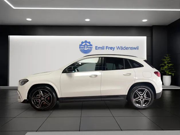 Mercedes-Benz GLA 200 Night Star AMG Line