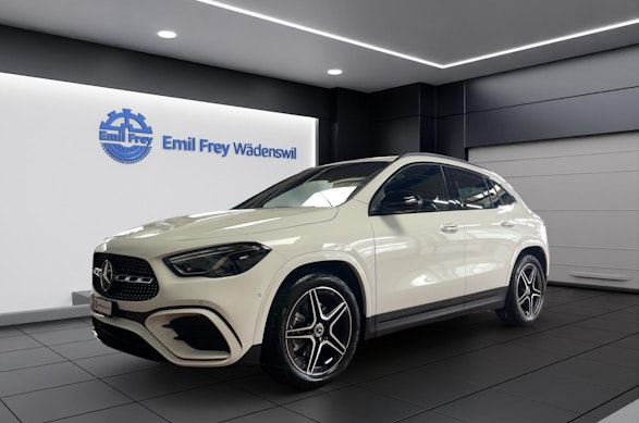 MERCEDES-BENZ GLA 200 Night Star AMG Line 0 MERCEDES-BENZ GLA 200 Night Star AMG Line 0