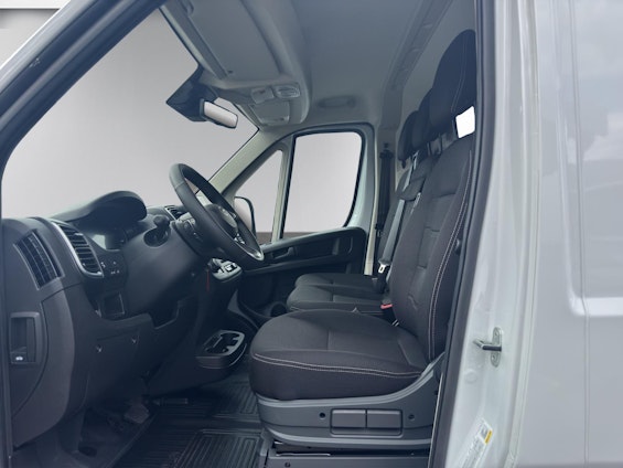 Vehicle image 8 Vehicle image 8