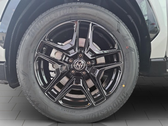 Vehicle image 30