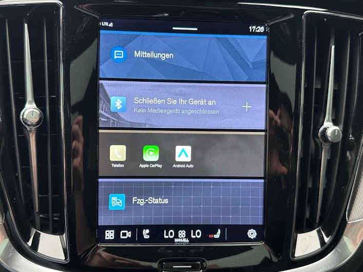 Vehicle image VOLVO V60