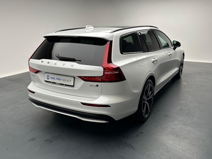 Vehicle image VOLVO V60