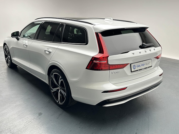 Vehicle image VOLVO V60