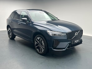 Vehicle image VOLVO XC60 2.0 T6 TE Ultra Dark eAWD