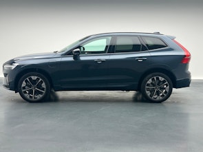 Vehicle image VOLVO XC60 2.0 T6 TE Ultra Dark eAWD