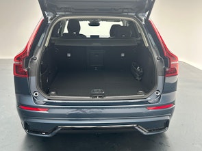 Vehicle image VOLVO XC60 2.0 T6 TE Ultra Dark eAWD
