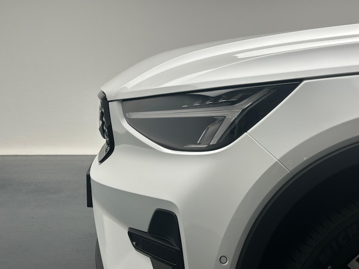 Vehicle image VOLVO XC40