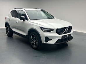 Vehicle image VOLVO XC40 2.0 B3 MH Plus Dark
