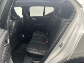 Vehicle image VOLVO XC40 2.0 B3 MH Plus Dark