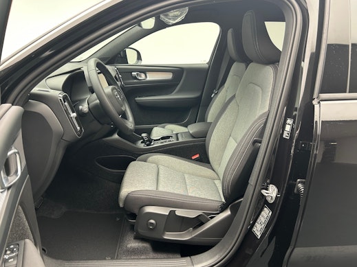 VOLVO XC40 2.0 B3 MH XCITE 3