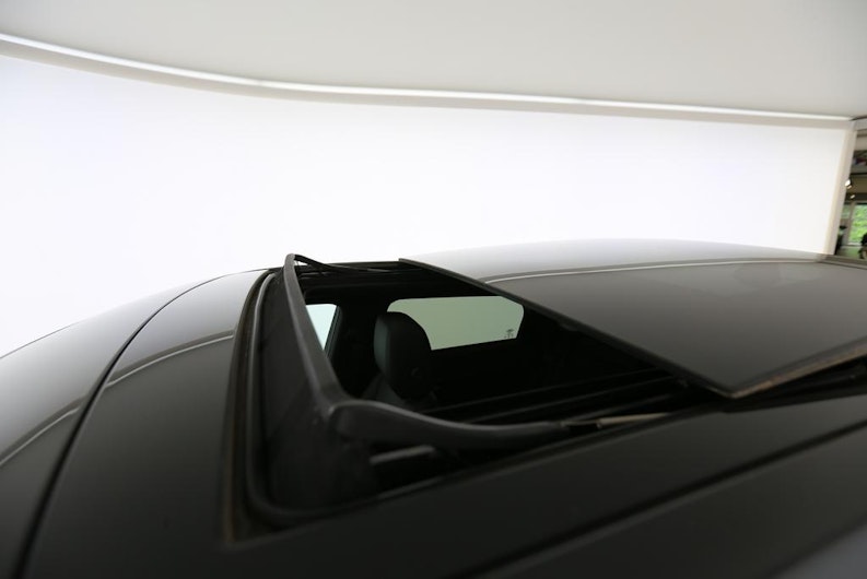 Vehicle image LAND ROVER RANGE ROVER EVOQUE