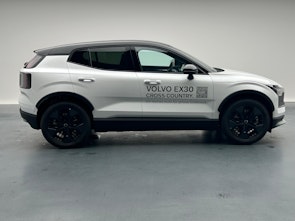 Fahrzeugbild VOLVO EX30 CC E60 Twin Ultra Performance AWD