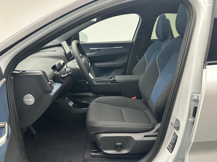 Vehicle image VOLVO EX 30