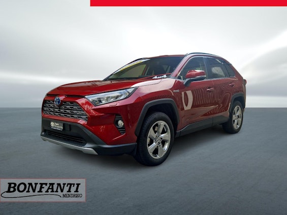 First vehicle image