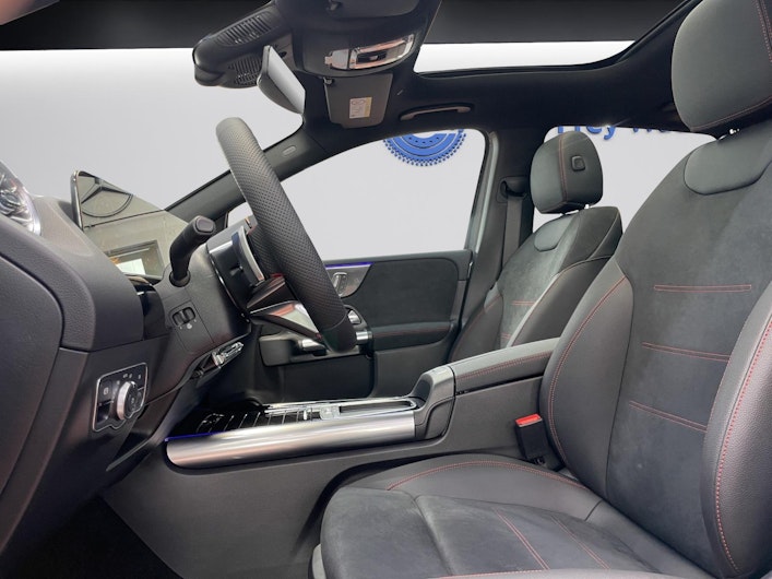 Vehicle image MERCEDES-BENZ B 250