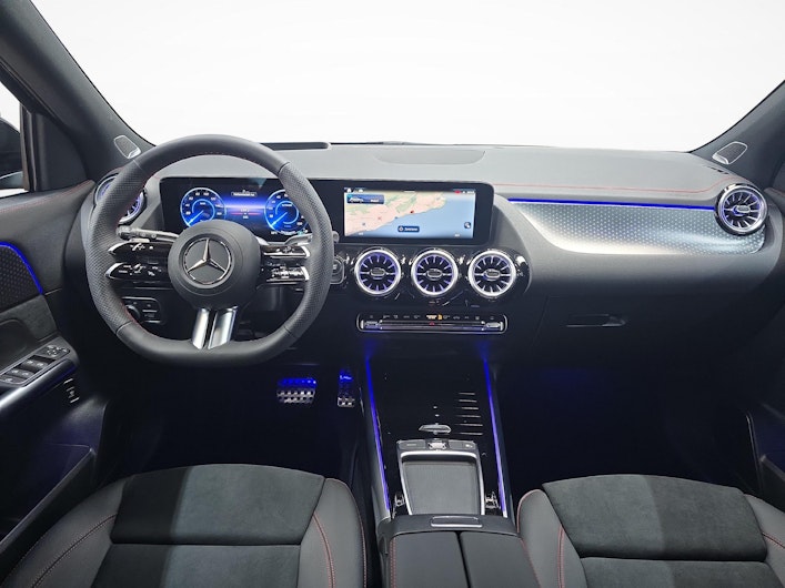 Vehicle image MERCEDES-BENZ EQA 350