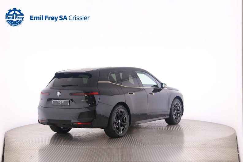 Vehicle image BMW iX