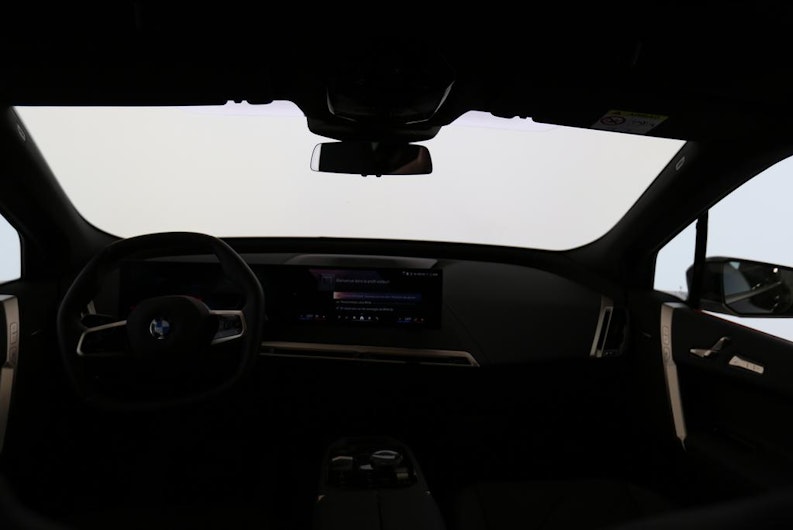 Vehicle image BMW iX